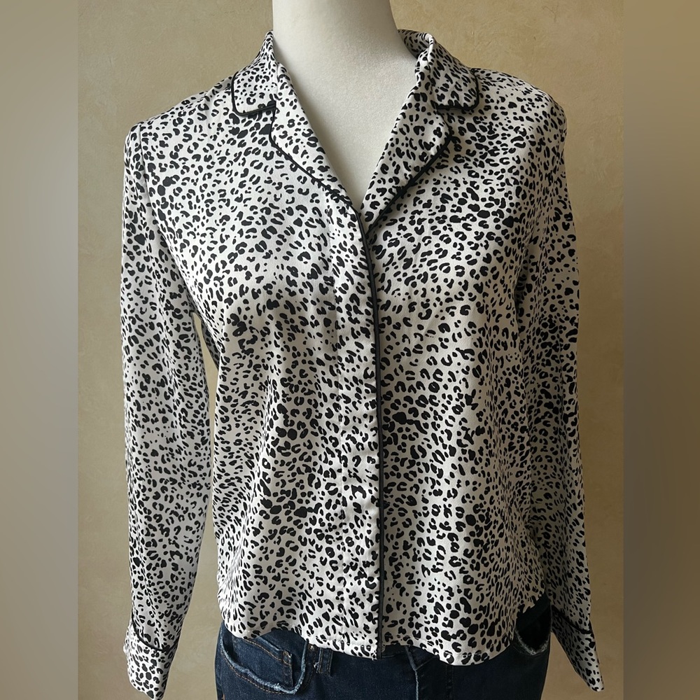 Dynamite Blouse Leopard Print